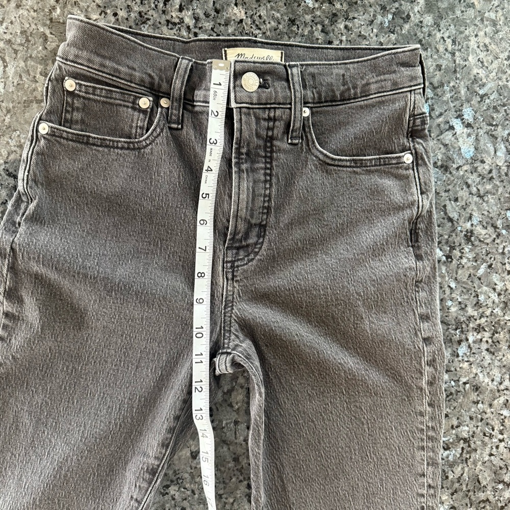 MADEWELL Perfect Vintage Jeans Black Lunar Wash High Rise Raw Hem - Picture 8 of 11